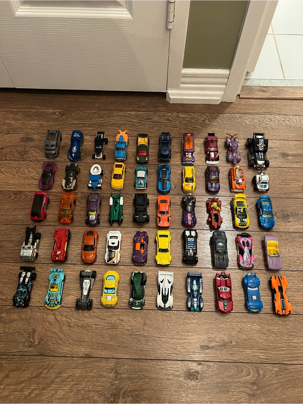 Lot of 50 assorted Hotwheels Cars